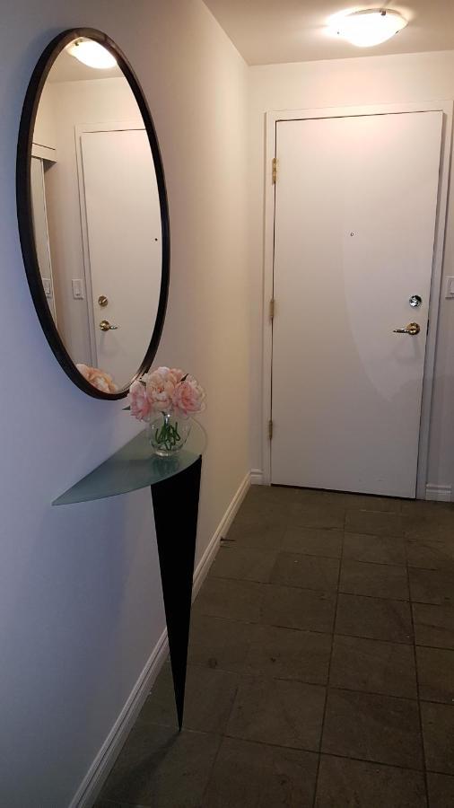 Toronto Luxury Accommodations - Qwest Экстерьер фото