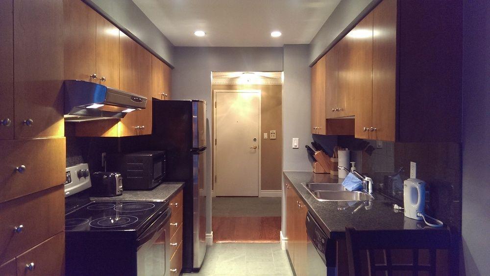 Toronto Luxury Accommodations - Qwest Экстерьер фото