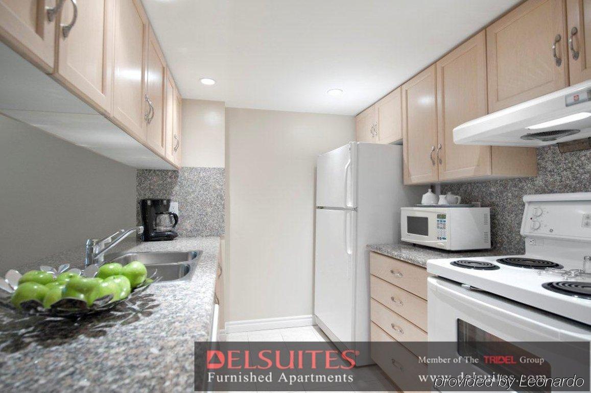 Toronto Luxury Accommodations - Qwest Экстерьер фото
